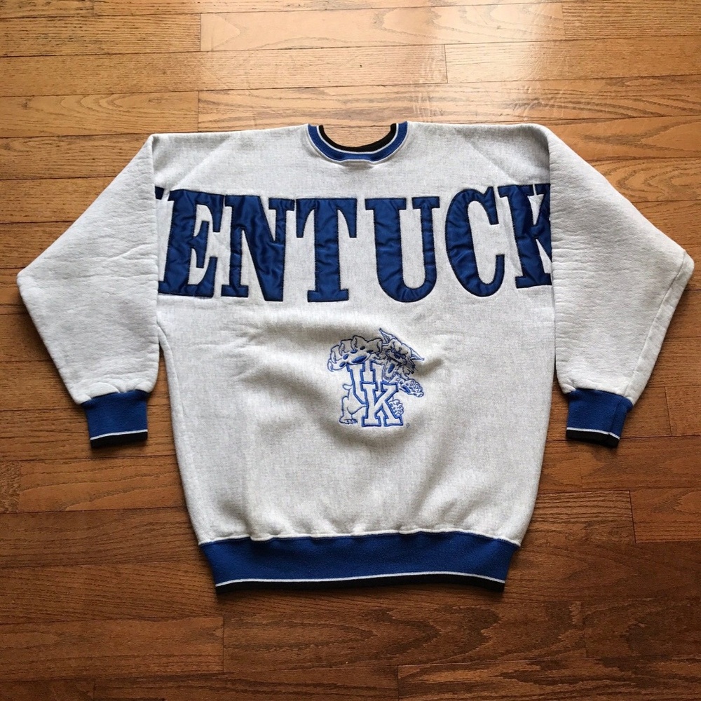VTG Kentucky Wildcats Gray Spellout Logo Sweater